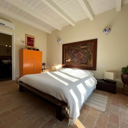 Bed and Breakfast Pioppi Neri R&B Felino Екстер'єр фото